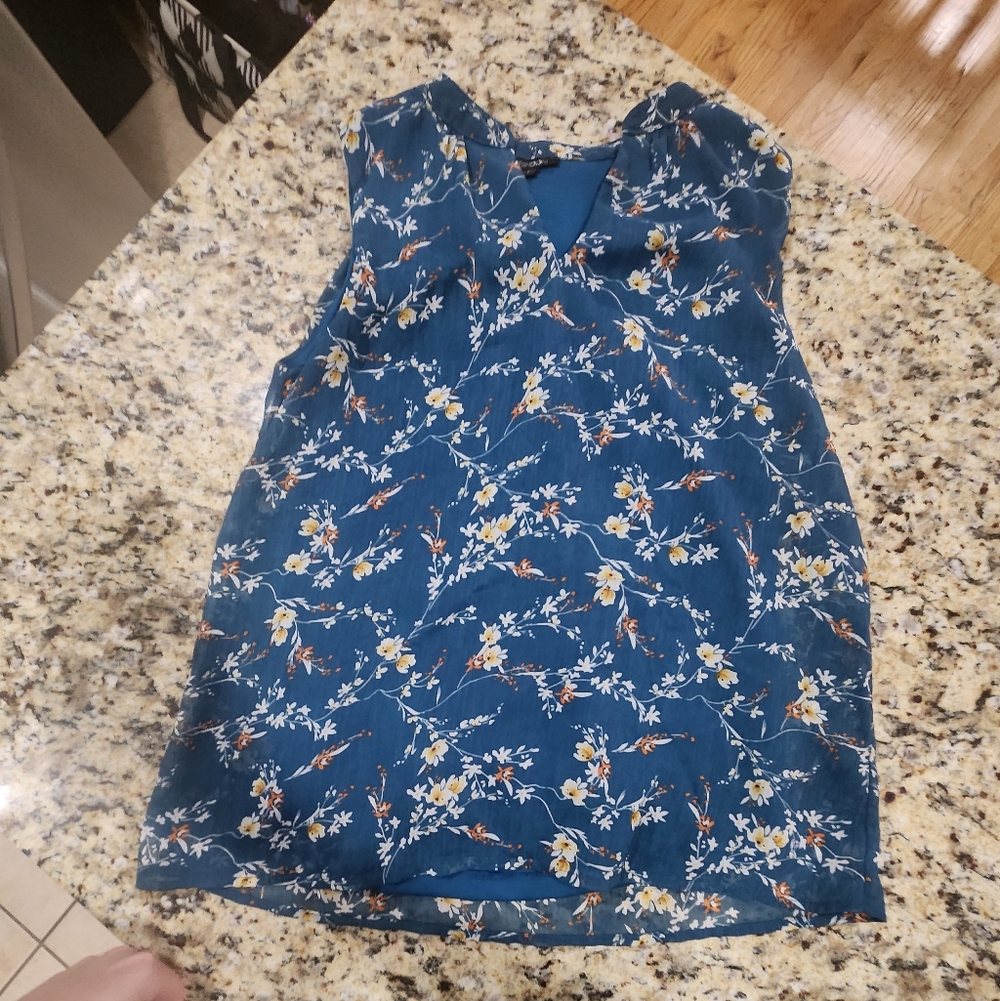 Euc Paper Moon Tank